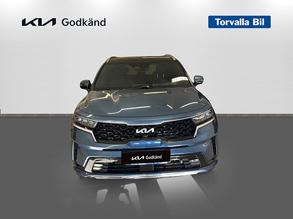 Kia Sorento 3 of 15