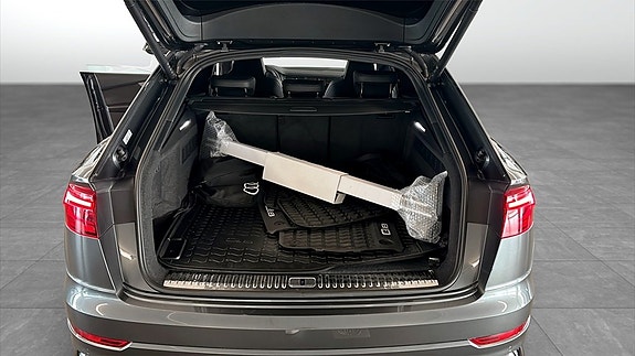 Audi Q8 16 of 24