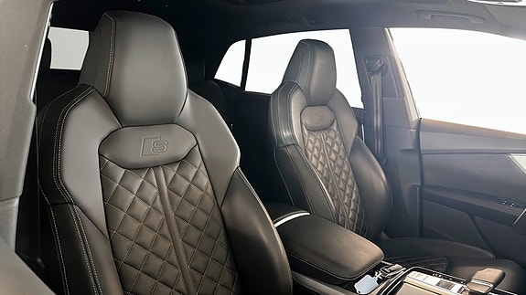 Audi Q8 23 of 24