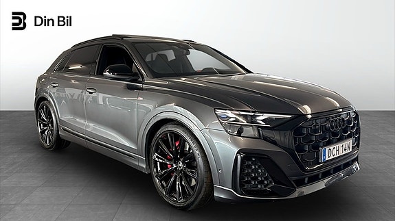 Audi Q8 2 of 24