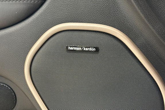 Jeep Grand Cherokee 19 of 25