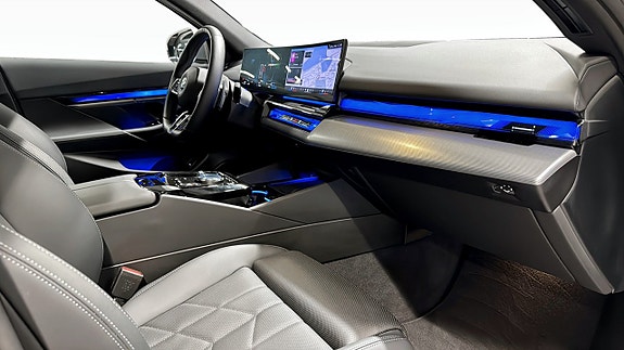 BMW 530e 3 of 10