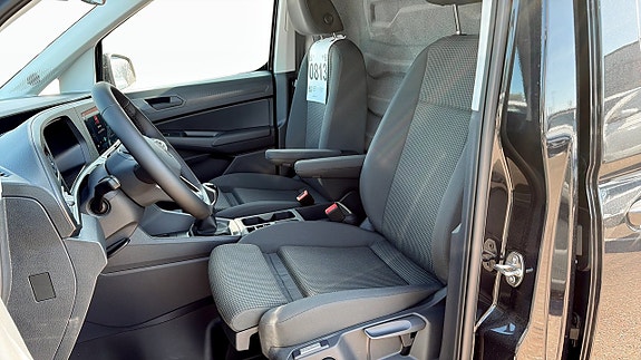 Volkswagen Caddy 8 of 12