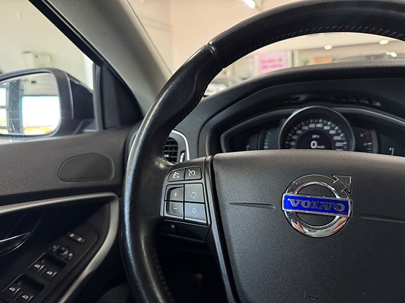 Volvo V40 10 of 22