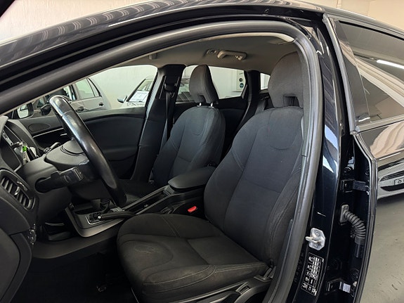 Volvo V40 17 of 22