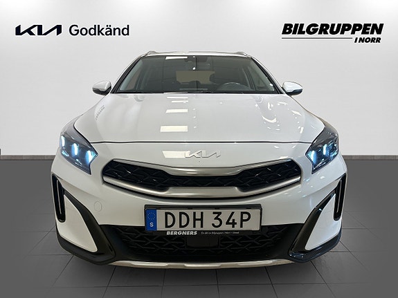 Kia XCeed 2 of 16