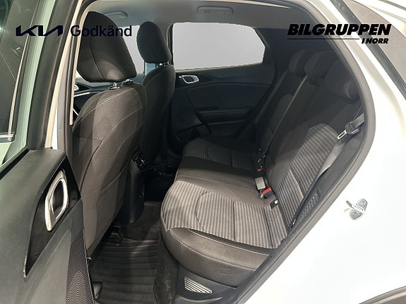Kia XCeed 9 of 16