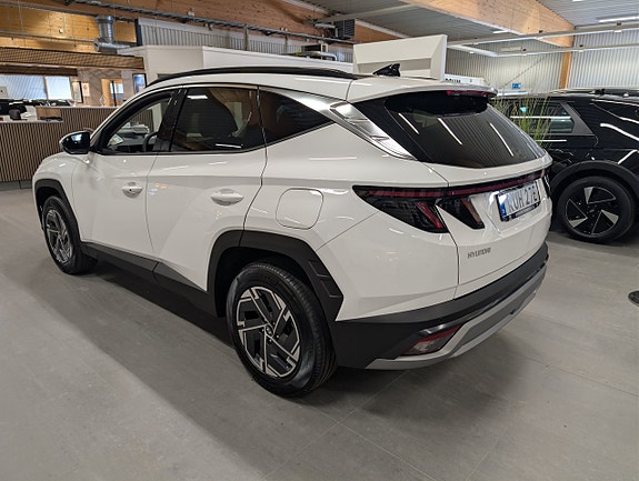 Hyundai Tucson 3 of 7