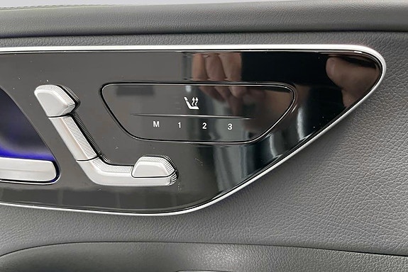 Mercedes-Benz C300 e 13 of 14