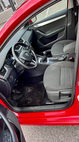 Skoda Octavia 7 of 8