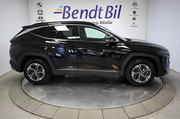 Hyundai Tucson 18 of 28