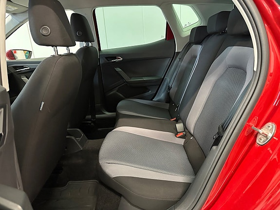 Seat Arona 25 of 25