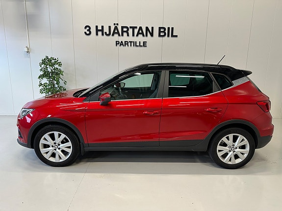 Seat Arona 2 of 25