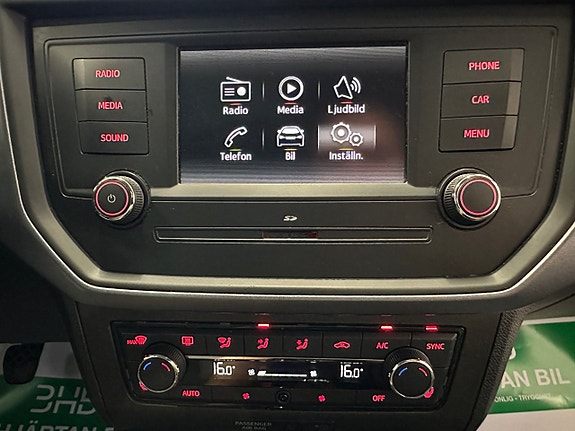 Seat Arona 21 of 25