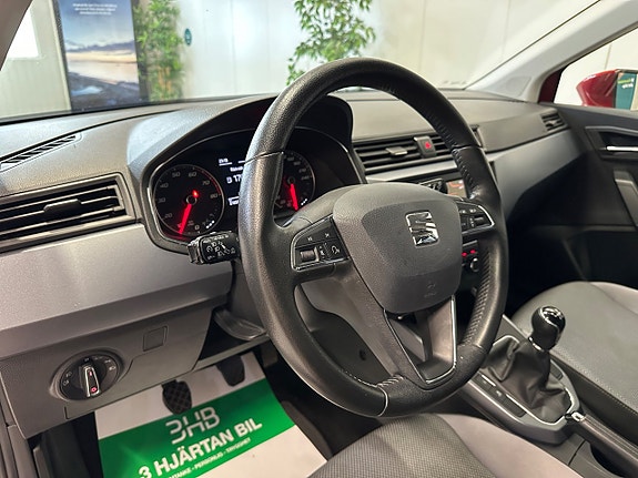 Seat Arona 11 of 25