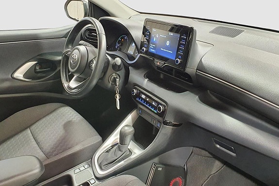 Toyota Yaris 16 of 23