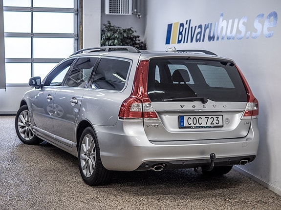 Volvo V70 3 of 9