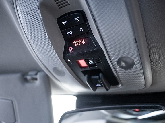 Volvo V70 9 of 9