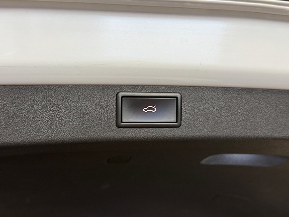 Skoda Enyaq 9 of 28