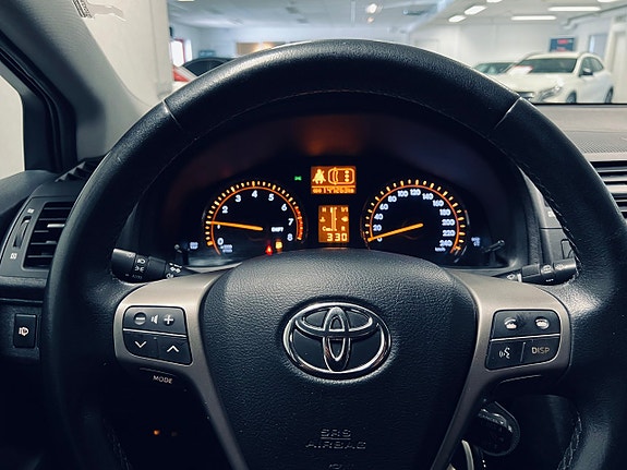 Toyota Avensis 15 of 22