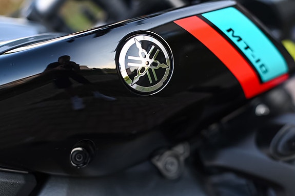 Yamaha MT-10 10 of 10