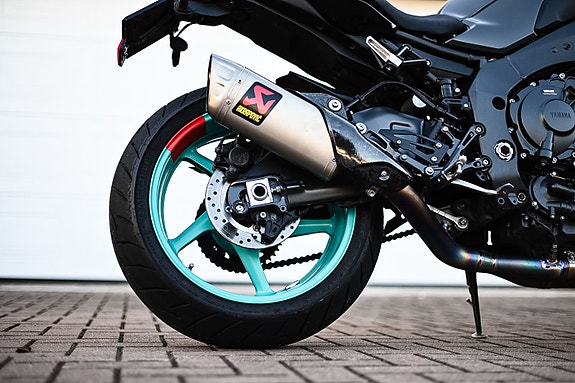 Yamaha MT-10 5 of 10