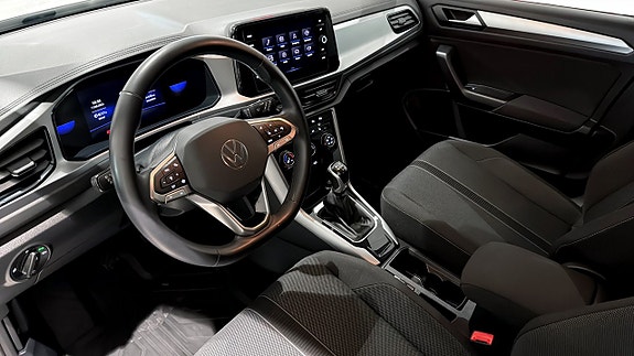 Volkswagen T-Roc 7 of 22