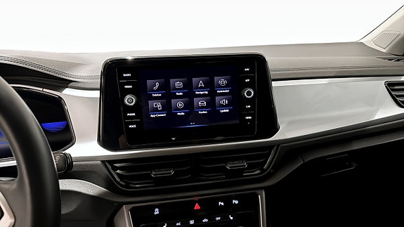 Volkswagen T-Roc 9 of 22