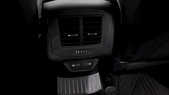 Volkswagen T-Roc 14 of 22