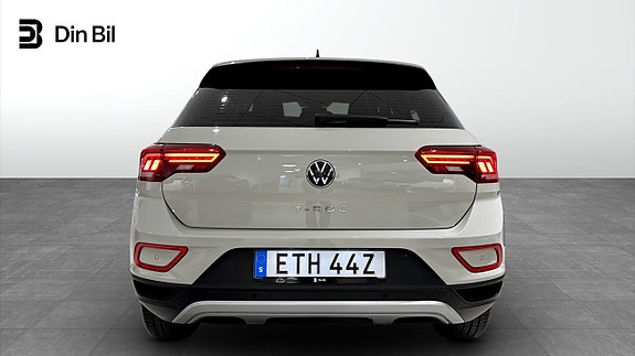 Volkswagen T-Roc 5 of 22