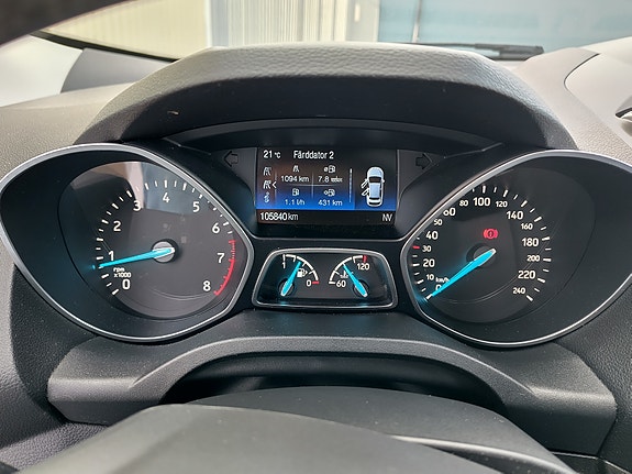 Ford Kuga 10 of 24