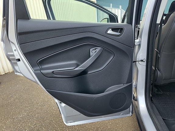 Ford Kuga 5 of 24