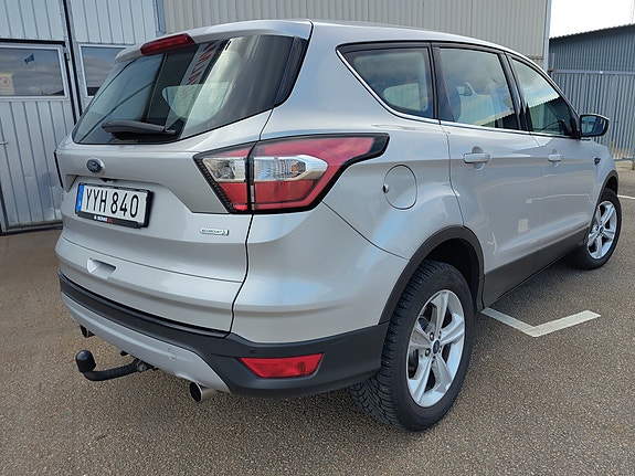 Ford Kuga 4 of 24