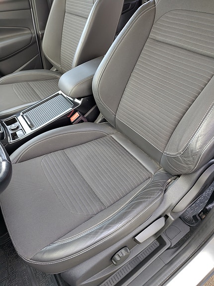 Ford Kuga 7 of 24