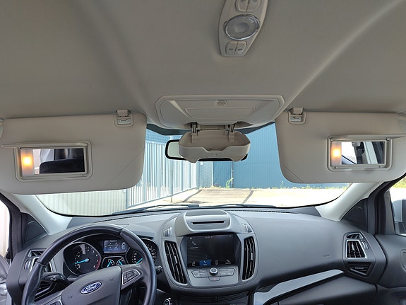 Ford Kuga 17 of 24