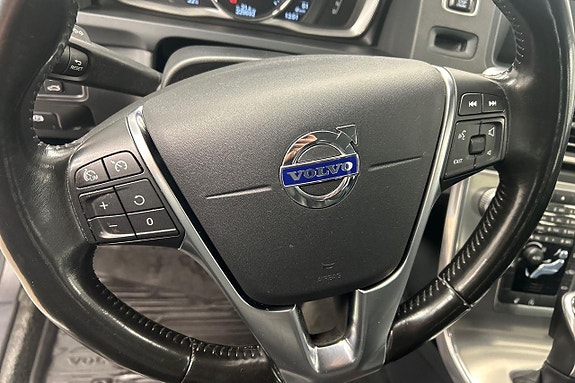 Volvo V60 Cross Country 21 of 27