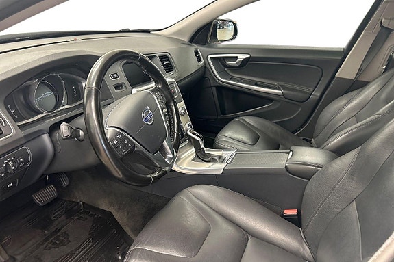 Volvo V60 Cross Country 10 of 27