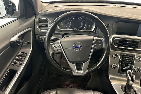 Volvo V60 Cross Country 14 of 27