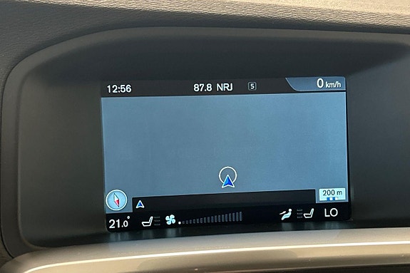 Volvo V60 Cross Country 18 of 27