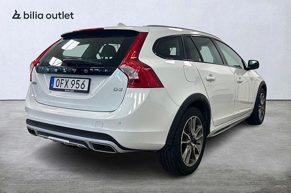Volvo V60 Cross Country 4 of 27