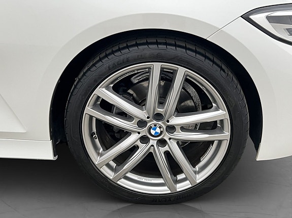 BMW 320 30 of 30