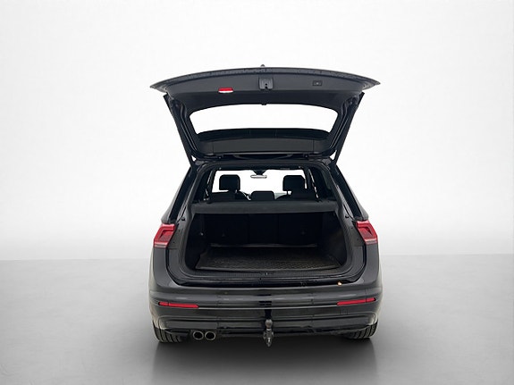Volkswagen Tiguan 9 of 26