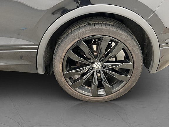 Volkswagen Tiguan 24 of 26