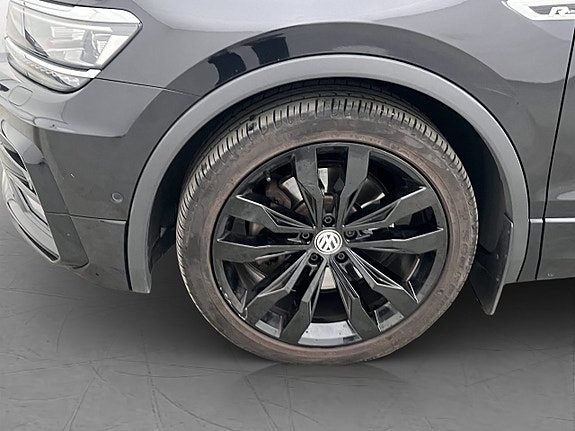 Volkswagen Tiguan 23 of 26