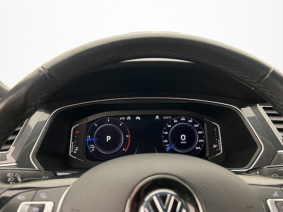 Volkswagen Tiguan 14 of 26