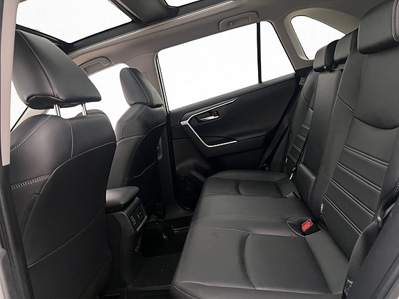 Toyota RAV4 11 of 30