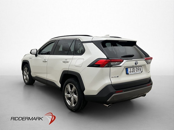 Toyota RAV4 4 of 30