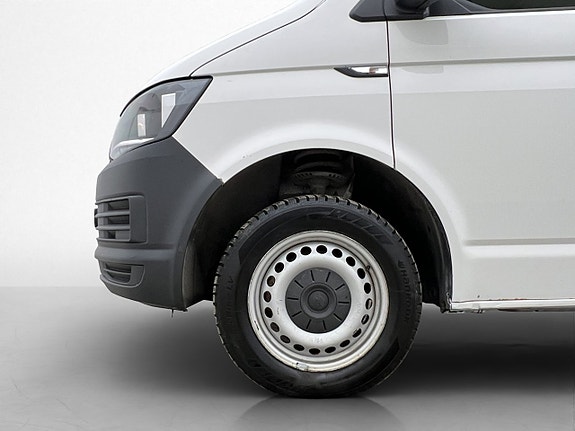 Volkswagen Transporter 25 of 28