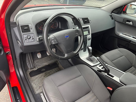 Volvo V50 6 of 15