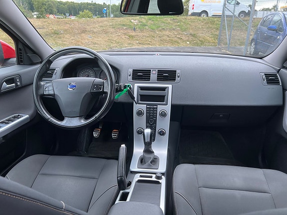 Volvo V50 8 of 15